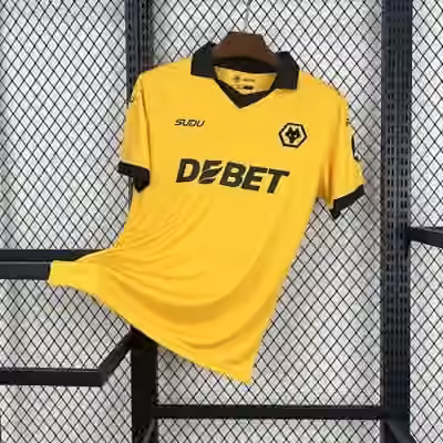 25/26 Wolves home soccer jersey