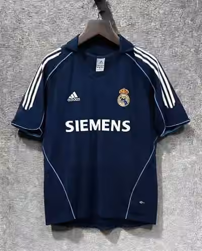2005/06 Real Madrid Away Jersey (Retro) S-2XL